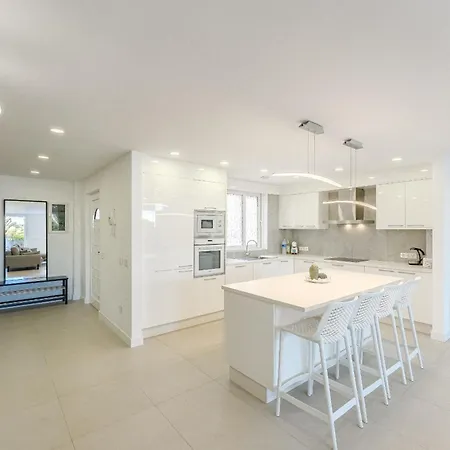 Βίλα Luxury In Cristianos *